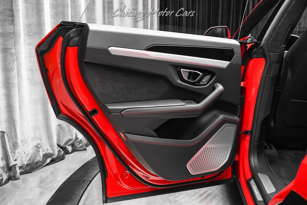 2019 Lamborghini Urus