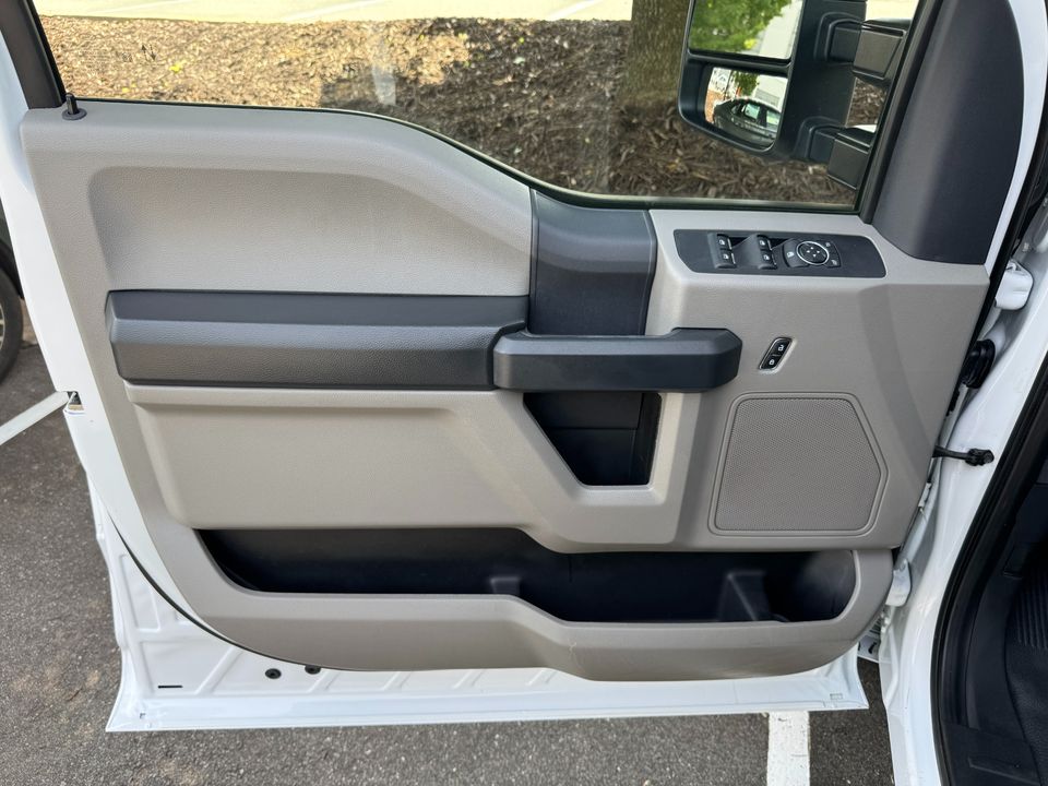 2022 Ford Super Duty F-350 SRW XL