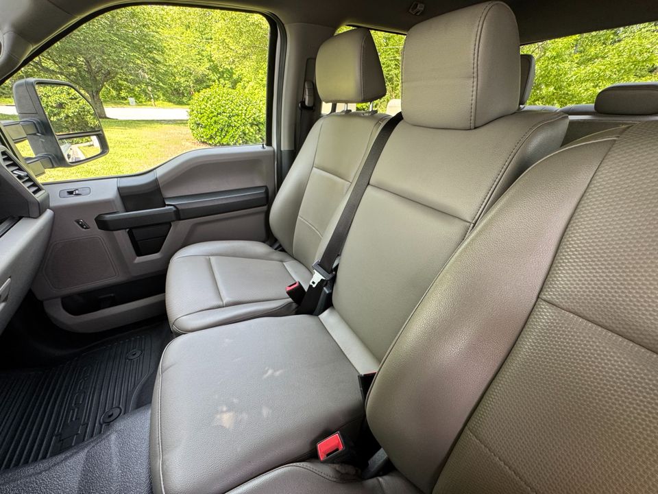 2022 Ford Super Duty F-350 SRW XL