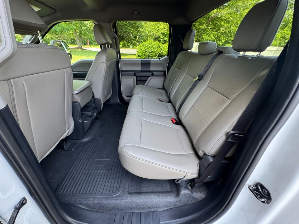 2022 Ford Super Duty F-350 SRW XL