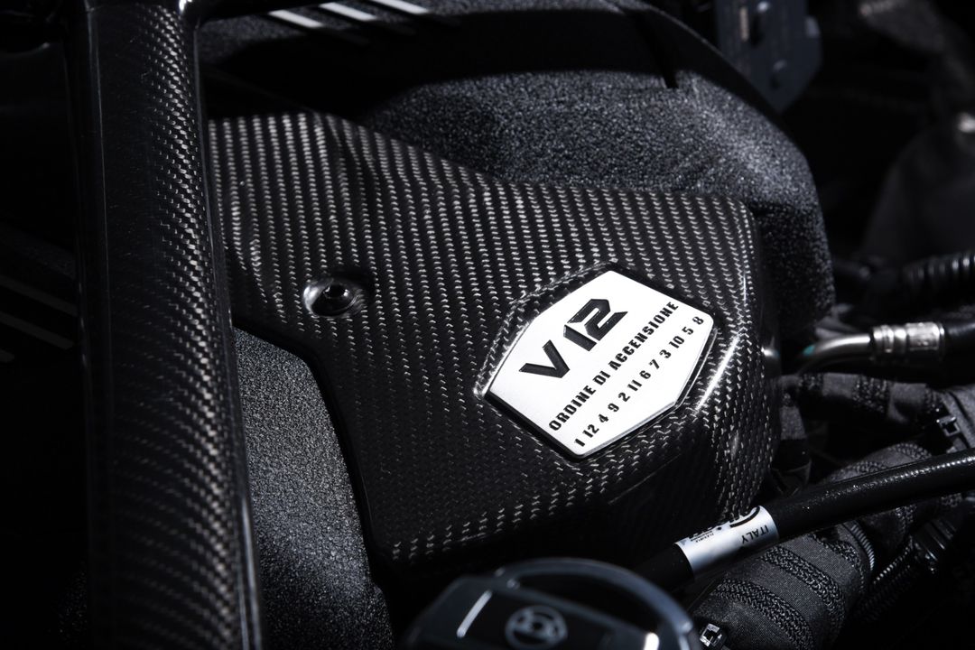 2016 Lamborghini Aventador