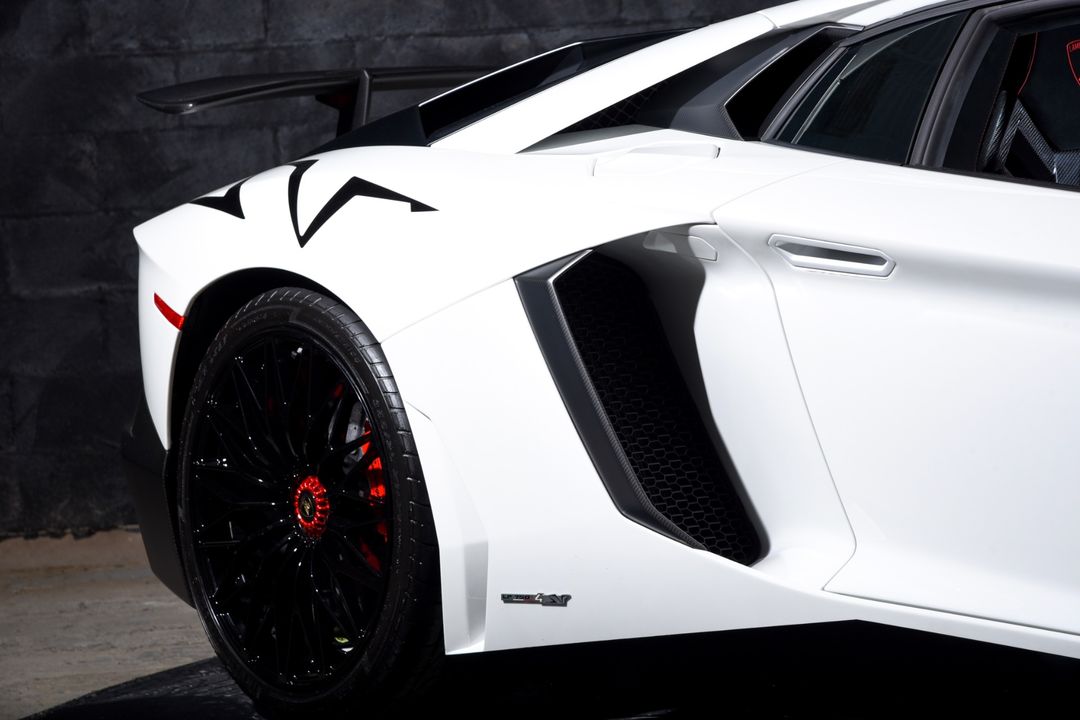 2016 Lamborghini Aventador