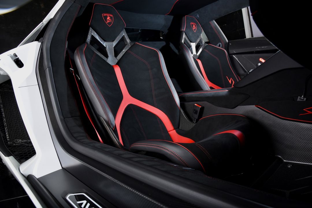 2016 Lamborghini Aventador