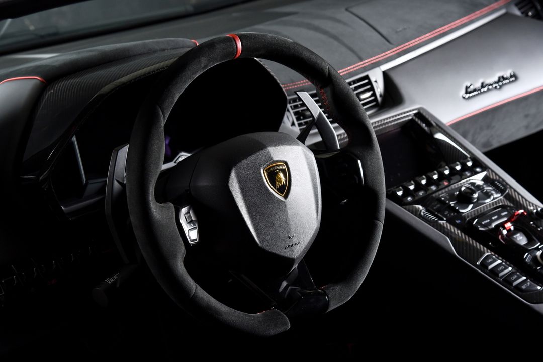 2016 Lamborghini Aventador