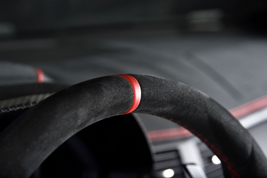 2016 Lamborghini Aventador