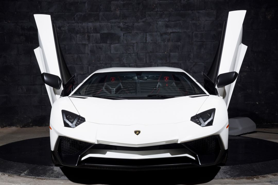 2016 Lamborghini Aventador