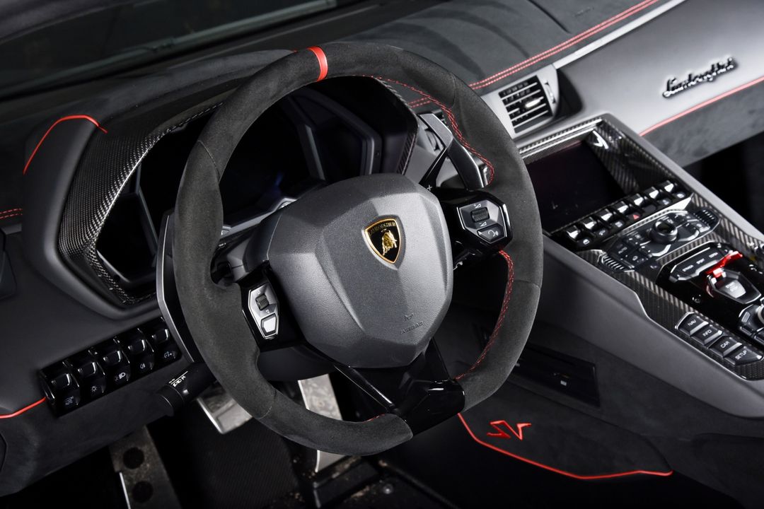 2016 Lamborghini Aventador