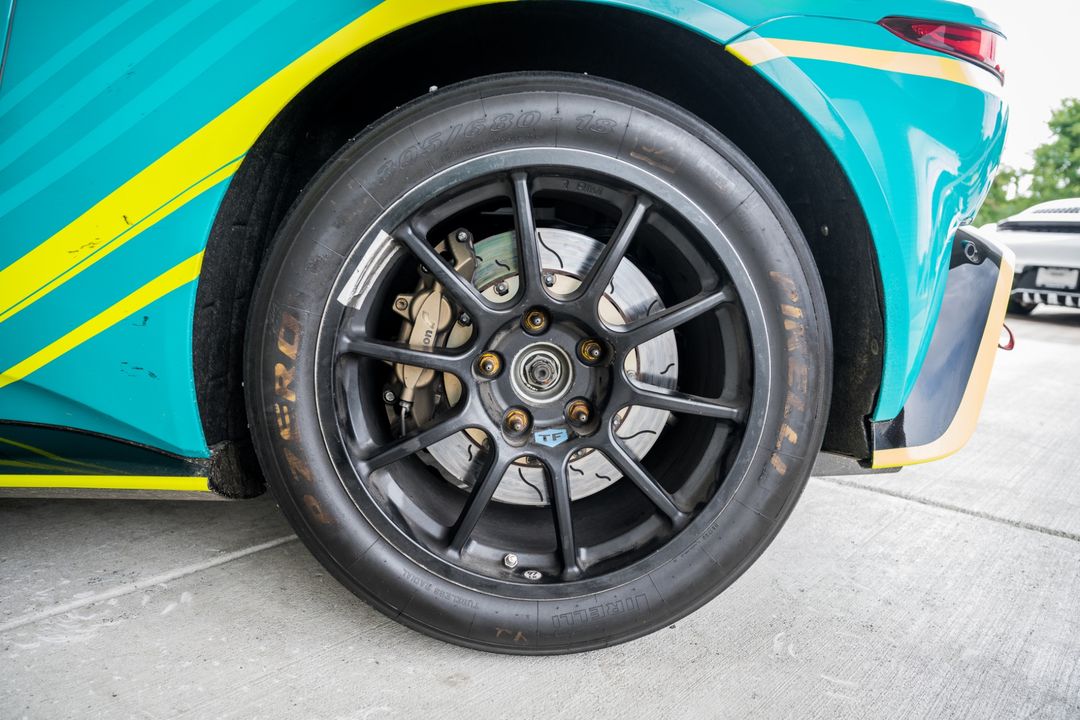 2020 Aston Martin VANTAGE