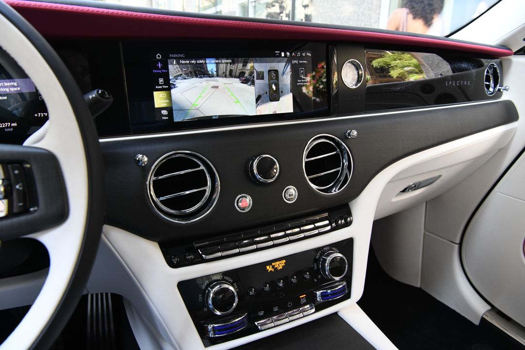 2024 Rolls-Royce Spectre