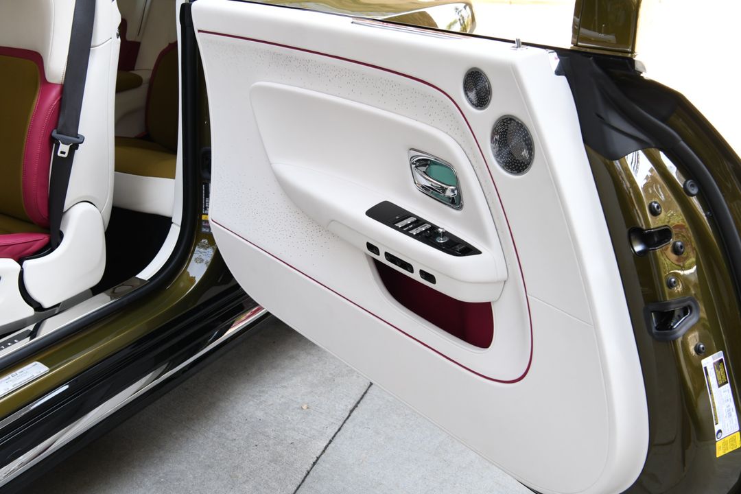 2024 Rolls-Royce Spectre