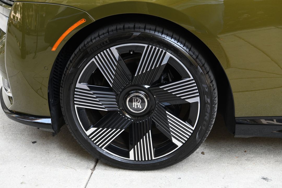 2024 Rolls-Royce Spectre