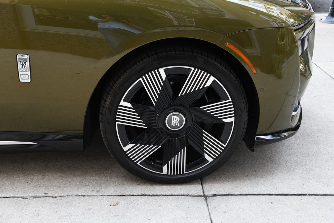 2024 Rolls-Royce Spectre