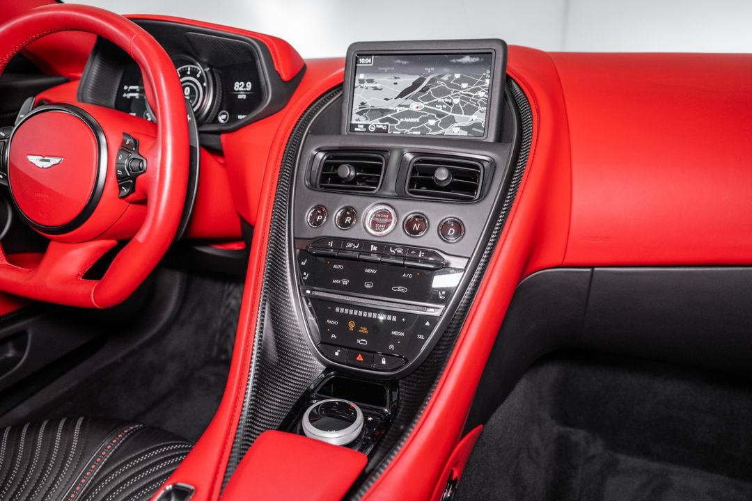 2023 Aston Martin DB11