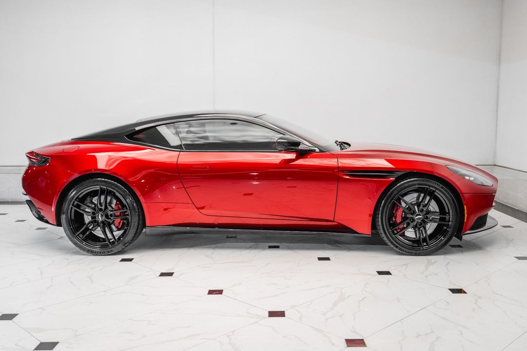 2023 Aston Martin DB11