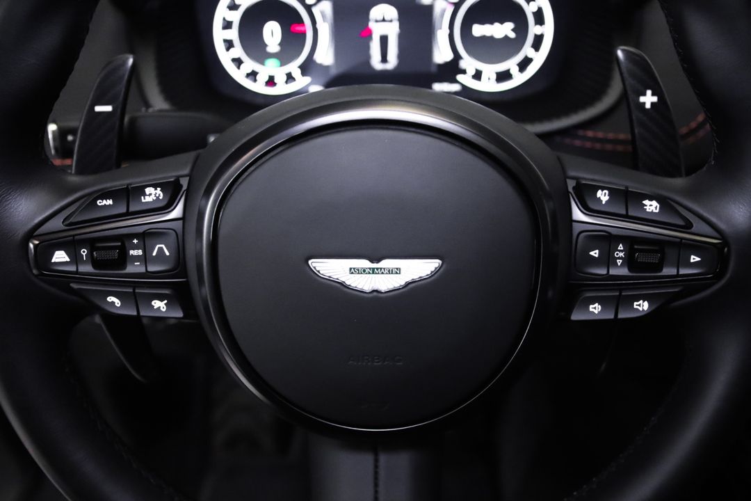 2023 Aston Martin DBX