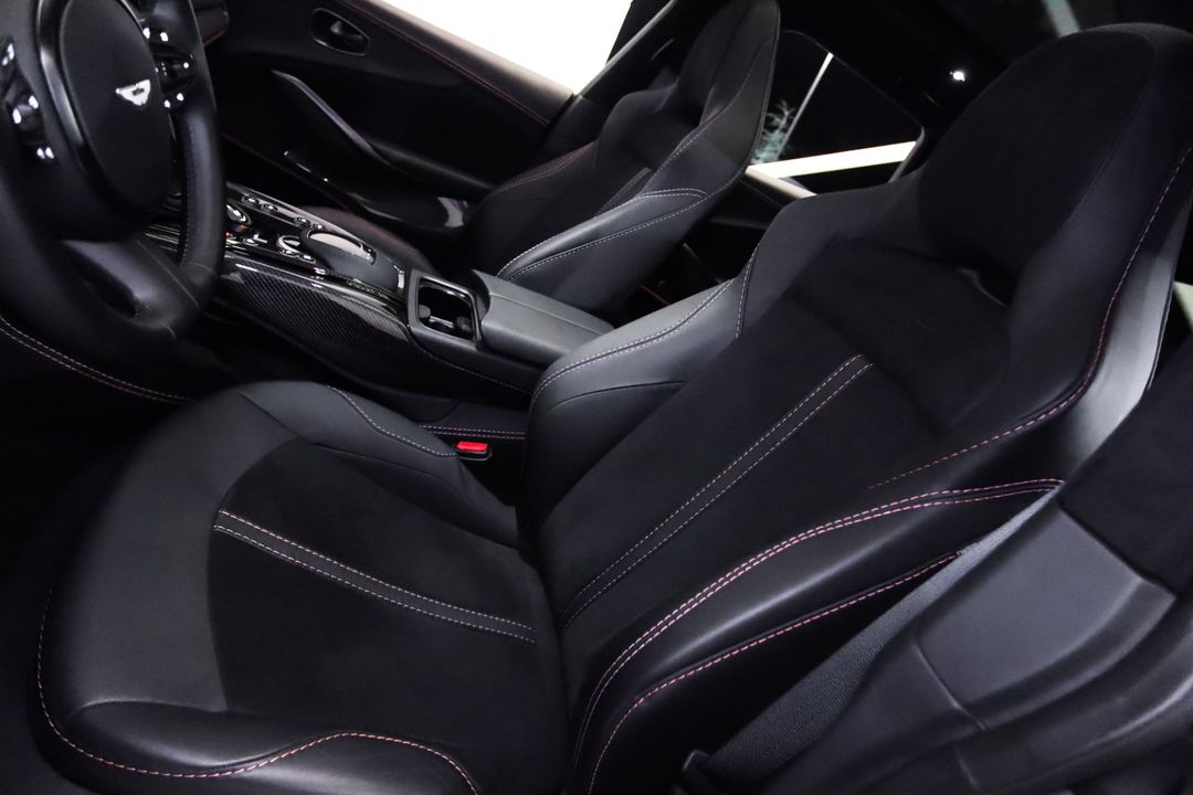 2023 Aston Martin DBX