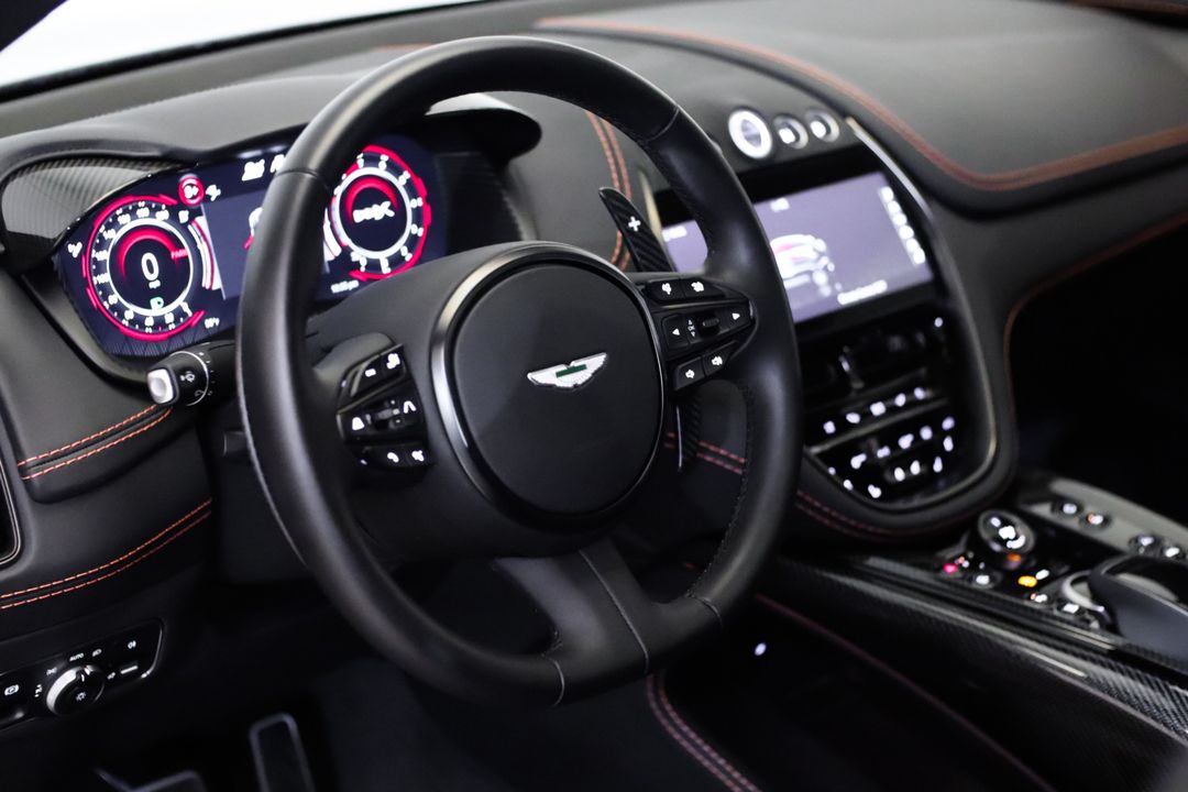2023 Aston Martin DBX