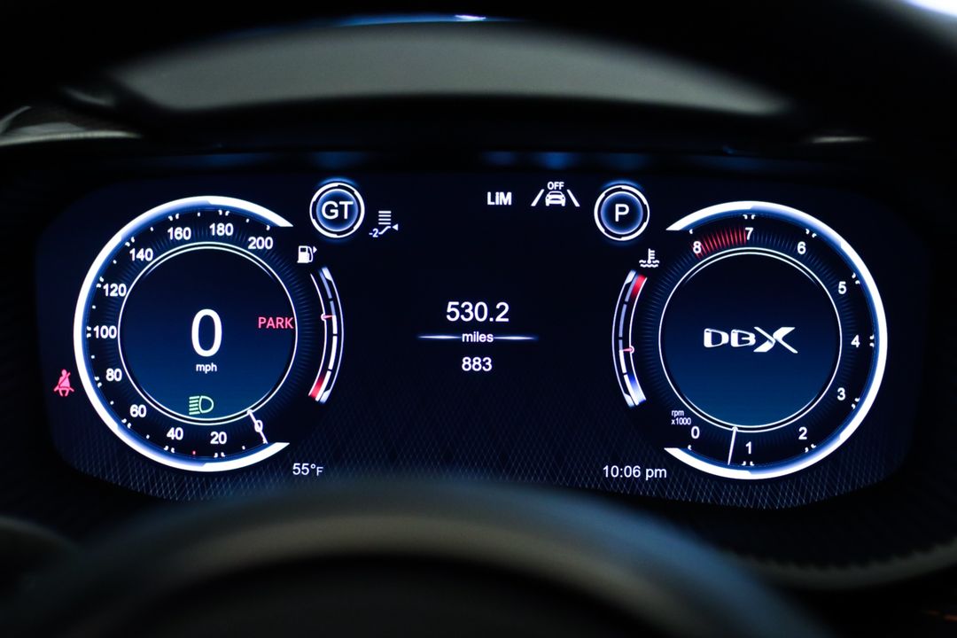2023 Aston Martin DBX
