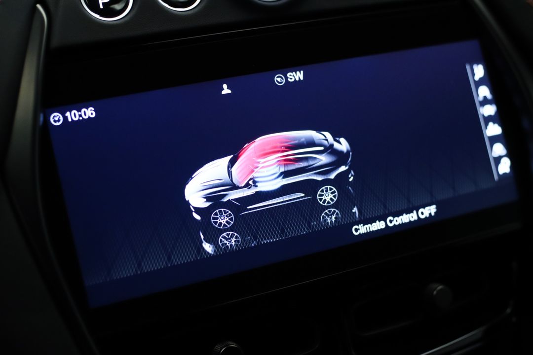 2023 Aston Martin DBX