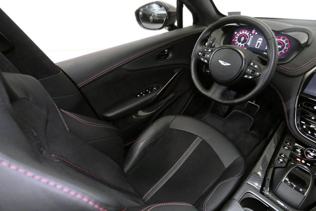 2023 Aston Martin DBX