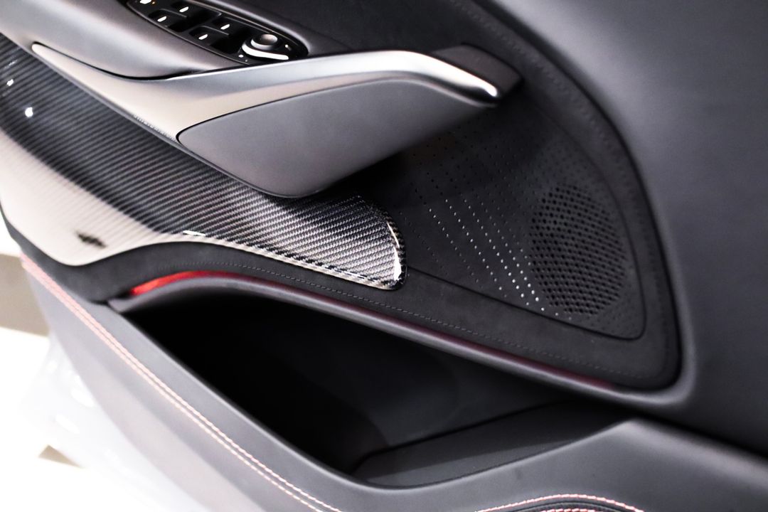 2023 Aston Martin DBX