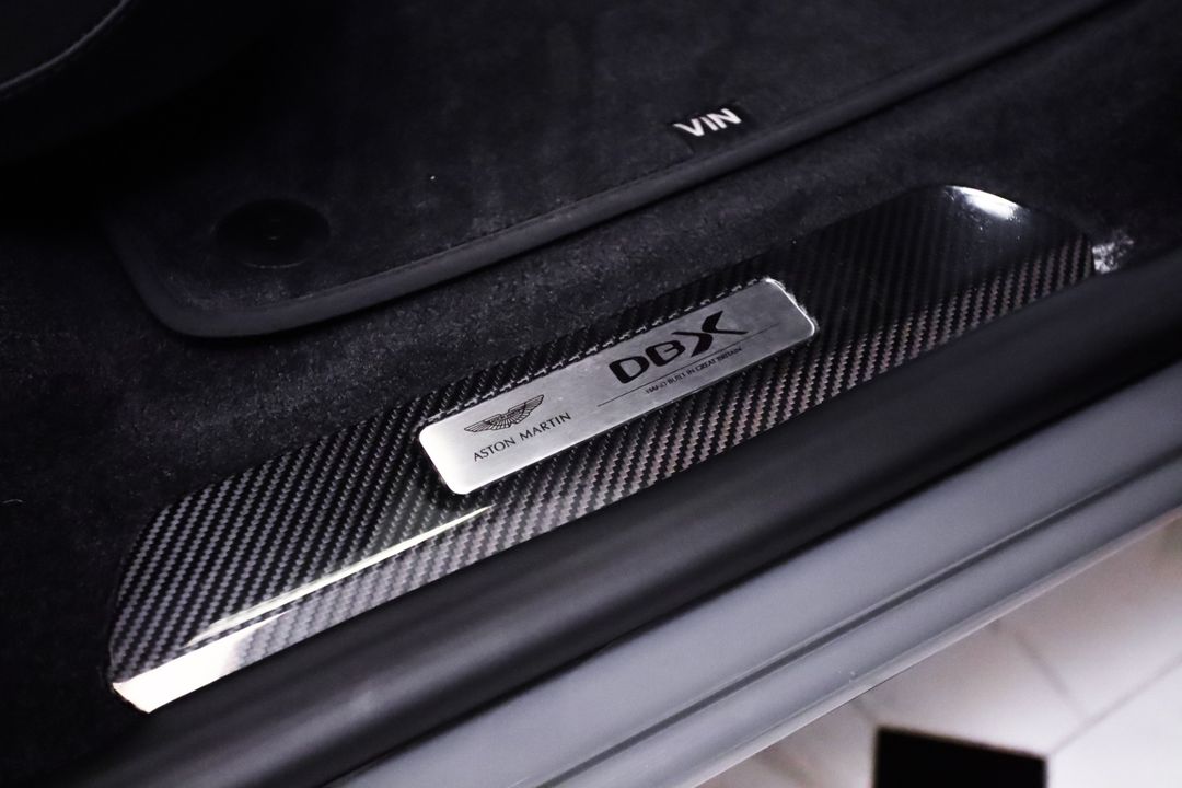 2023 Aston Martin DBX
