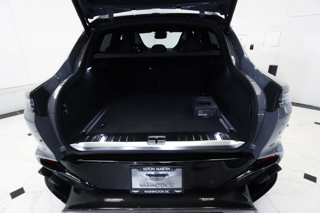 2023 Aston Martin DBX