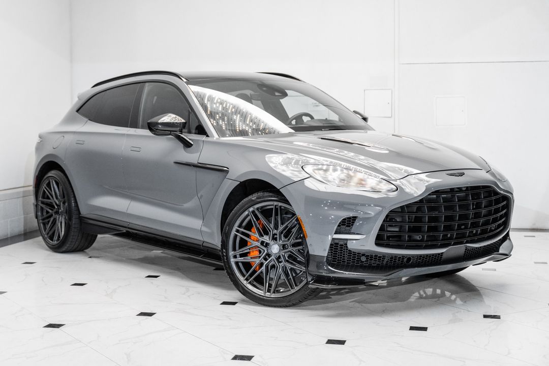 2023 Aston Martin DBX
