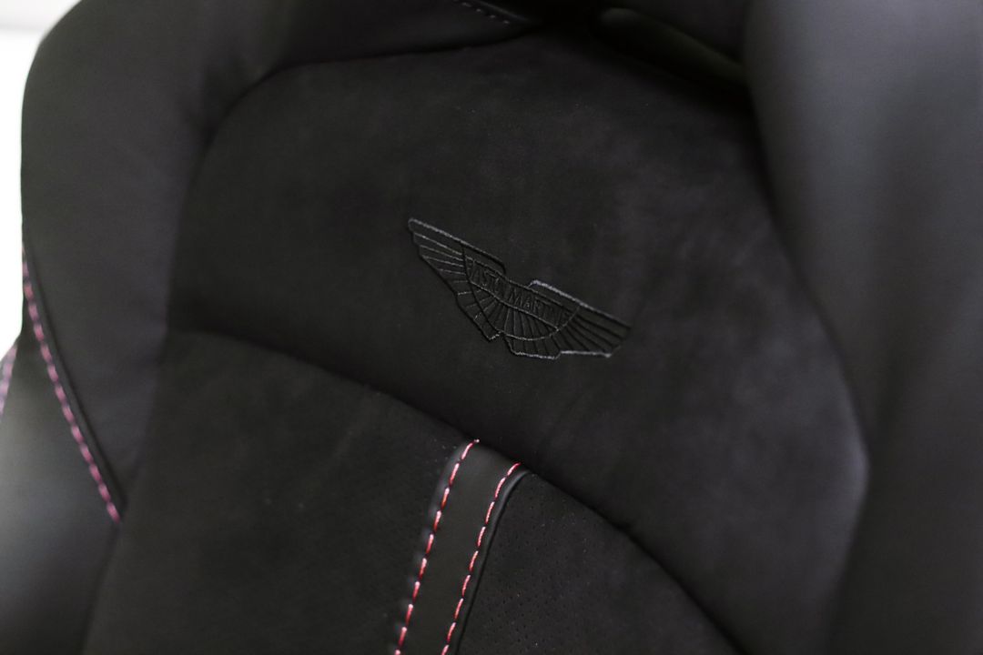 2023 Aston Martin DBX