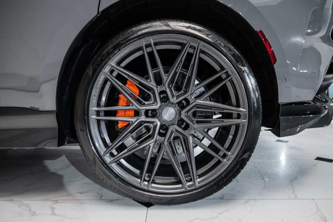 2023 Aston Martin DBX