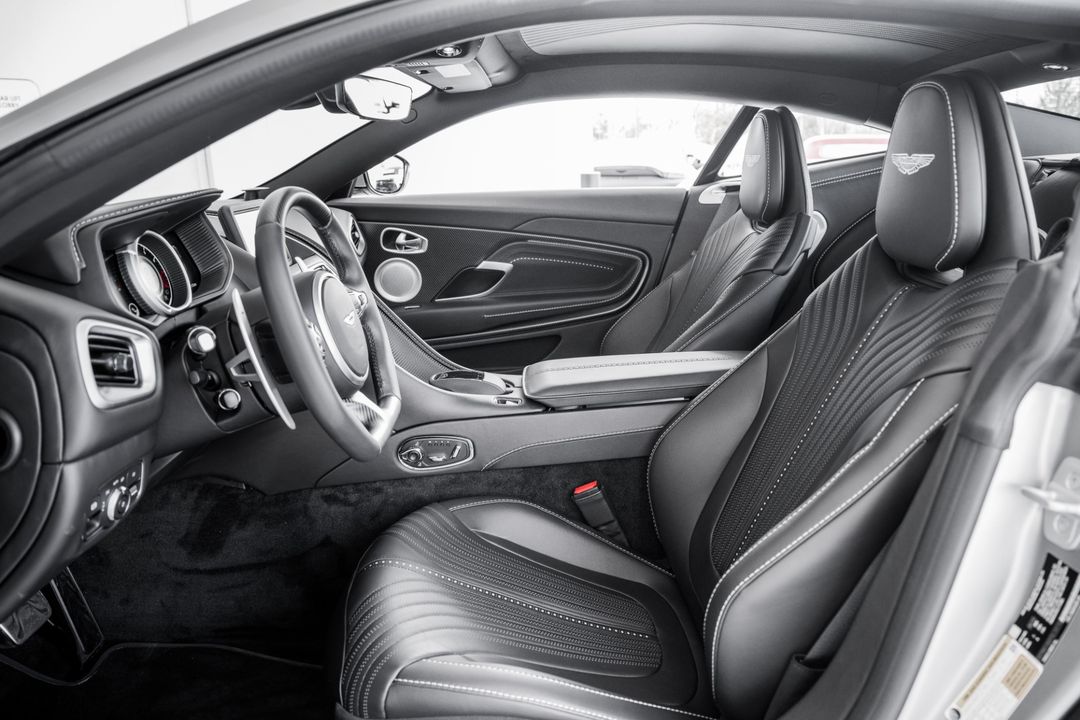 2023 Aston Martin DB11