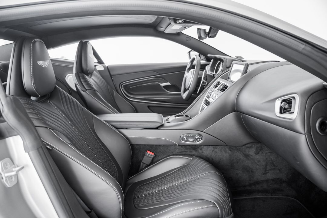 2023 Aston Martin DB11