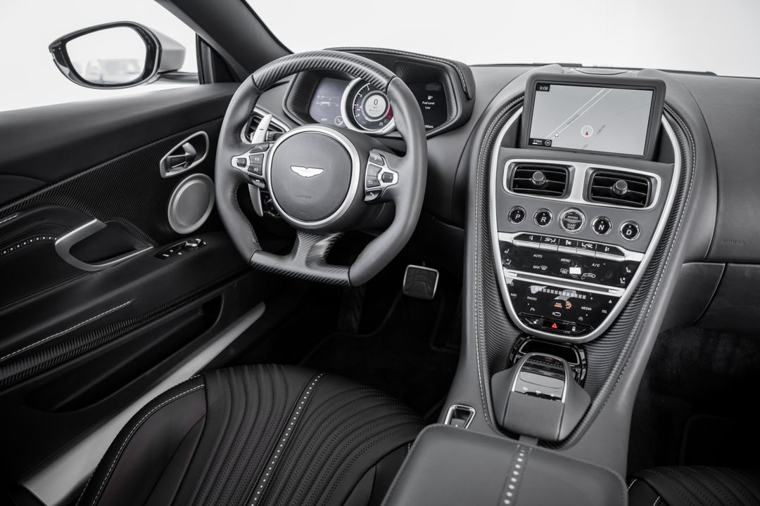 2023 Aston Martin DB11