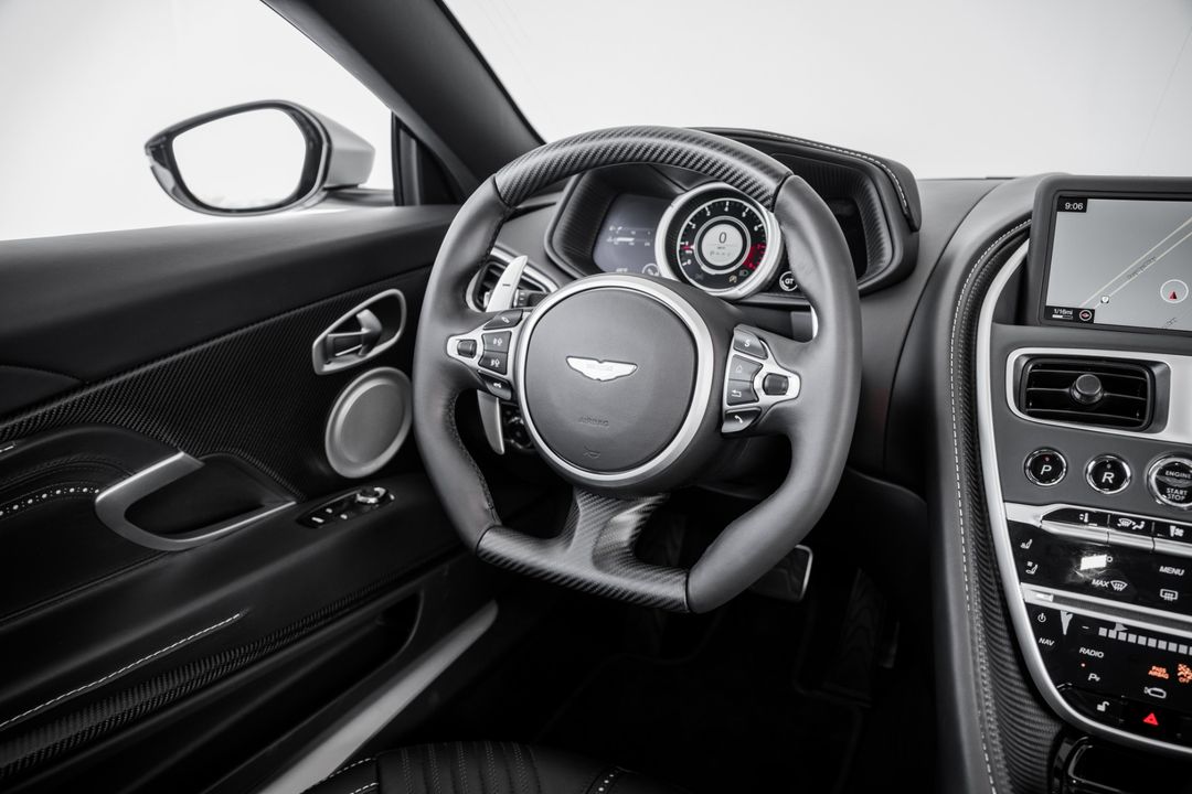 2023 Aston Martin DB11