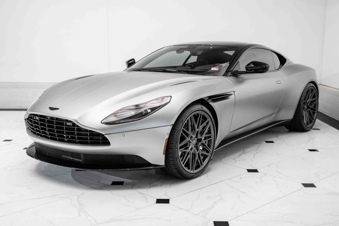 2023 Aston Martin DB11