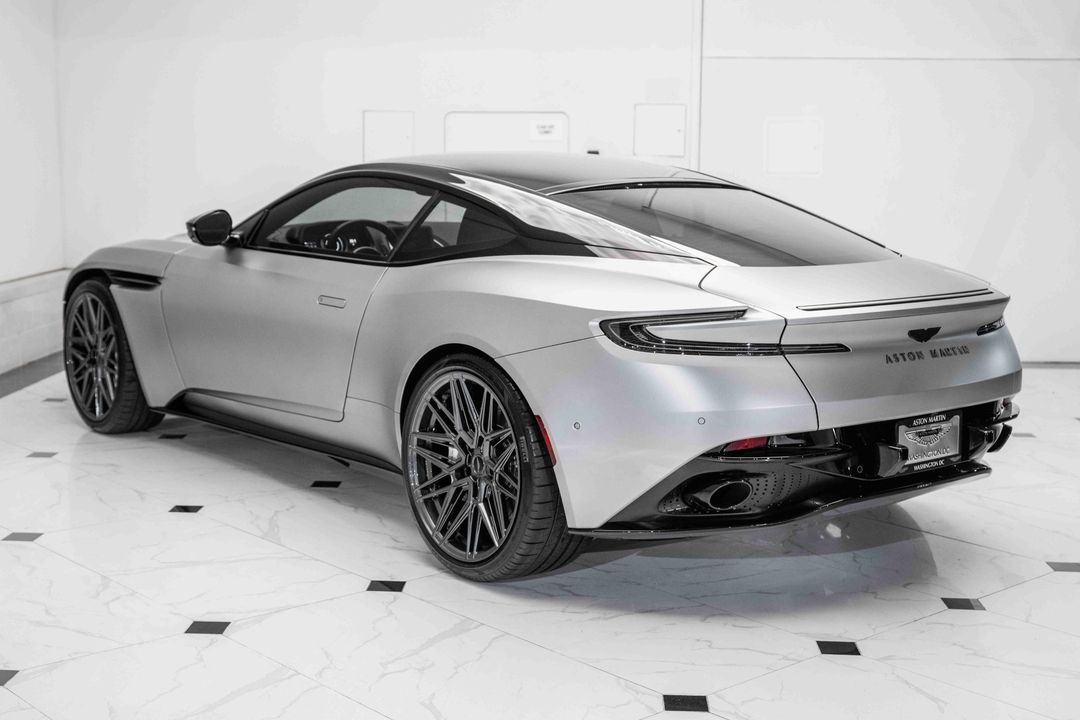 2023 Aston Martin DB11