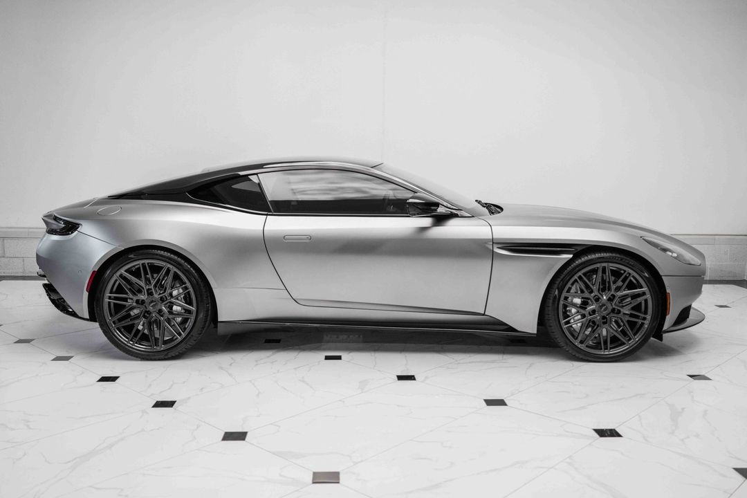 2023 Aston Martin DB11