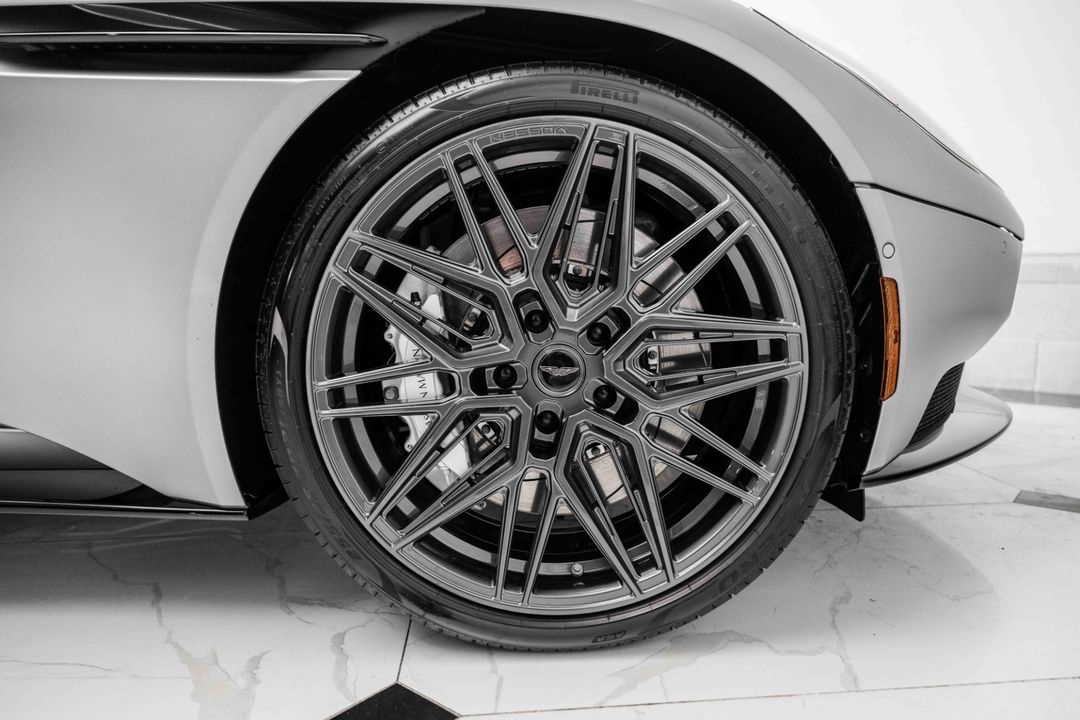 2023 Aston Martin DB11