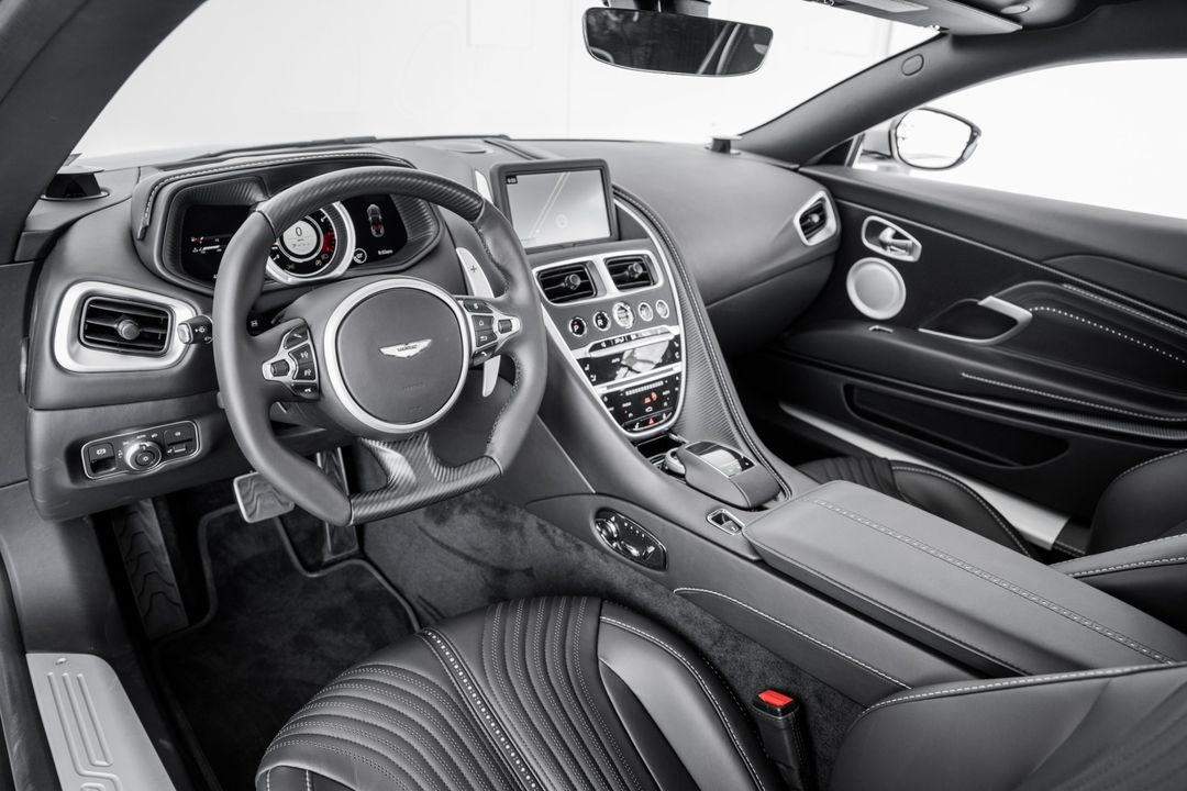 2023 Aston Martin DB11