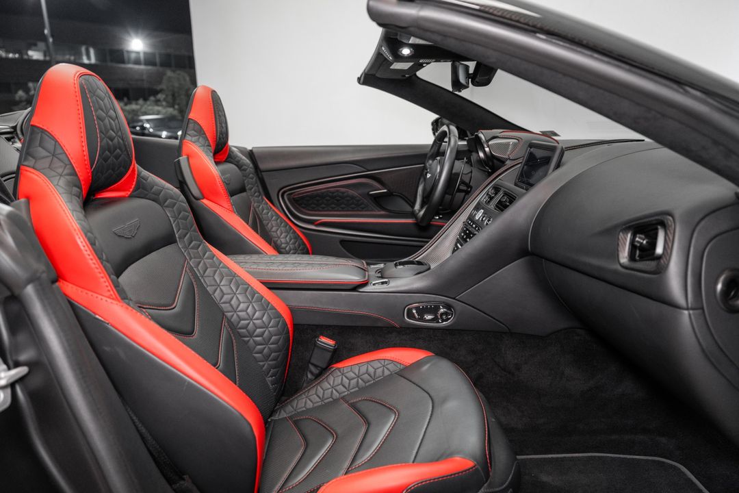 2023 Aston Martin DBS