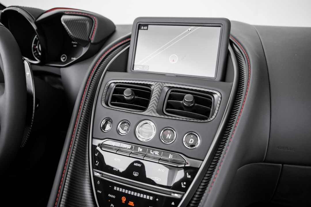 2023 Aston Martin DBS