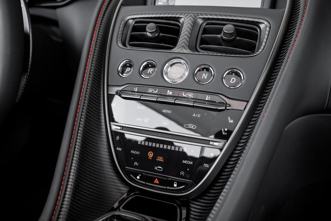 2023 Aston Martin DBS