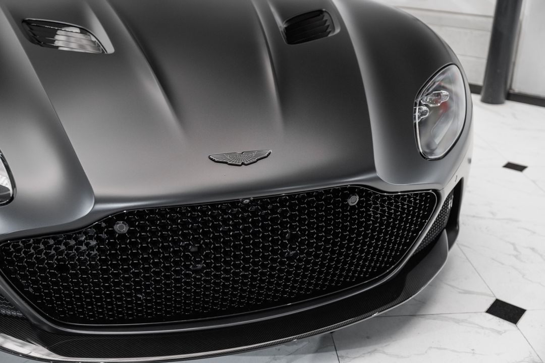 2023 Aston Martin DBS