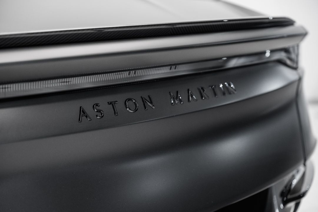 2023 Aston Martin DBS