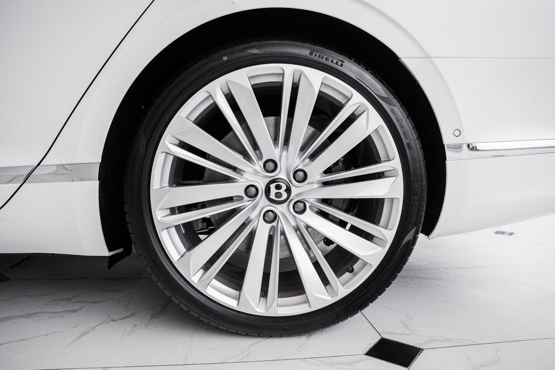 2023 Bentley FLYING SPUR