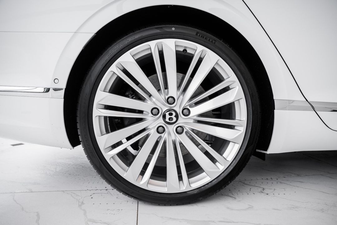 2023 Bentley FLYING SPUR