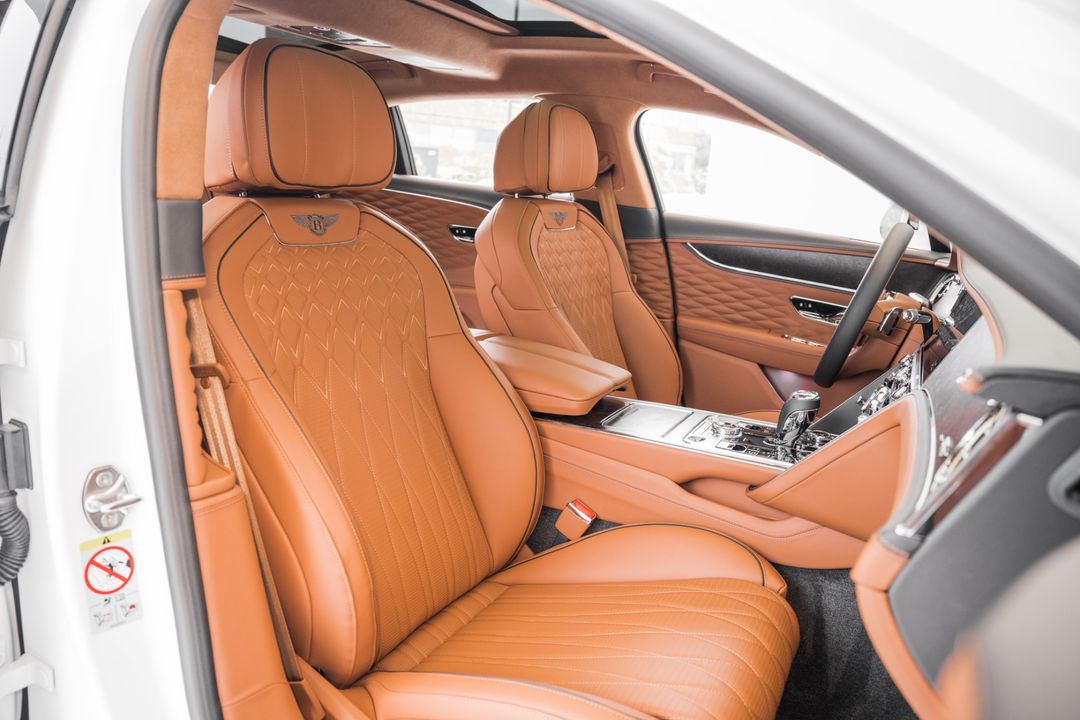 2023 Bentley FLYING SPUR