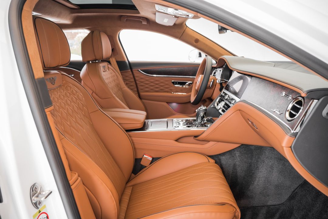 2023 Bentley FLYING SPUR