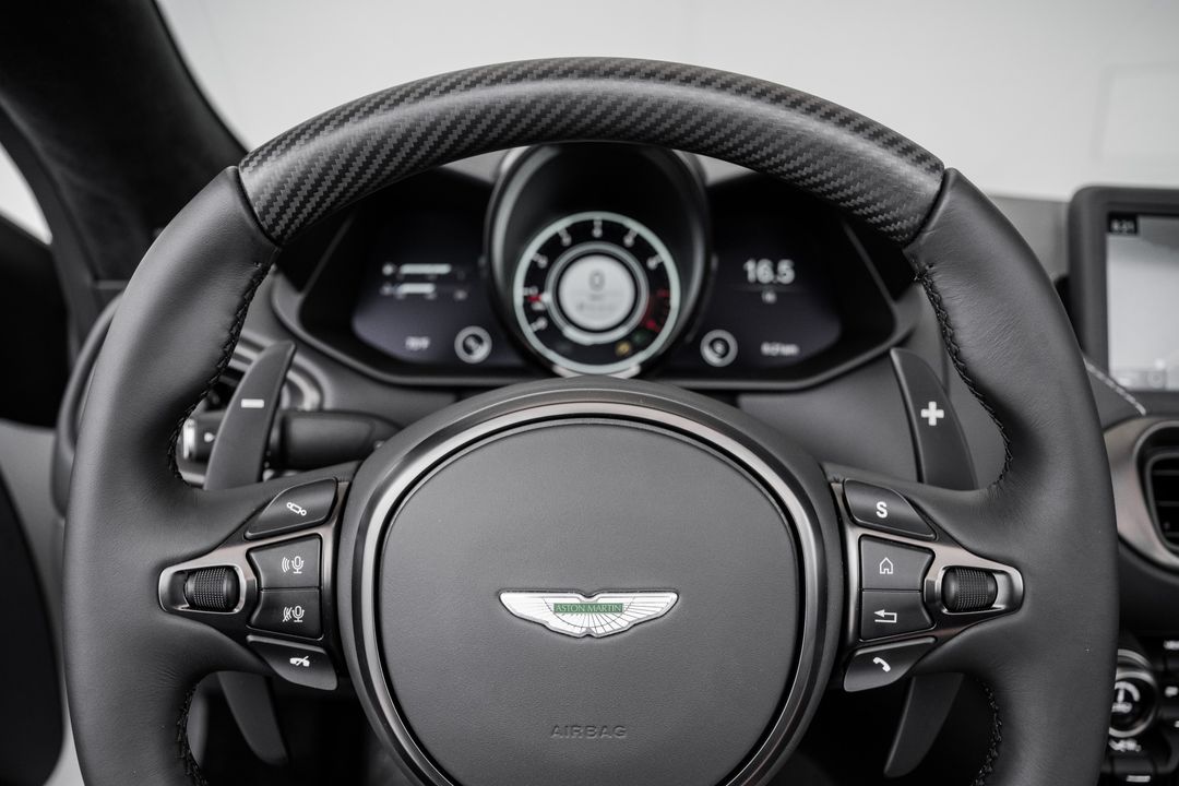 2023 Aston Martin Vantage