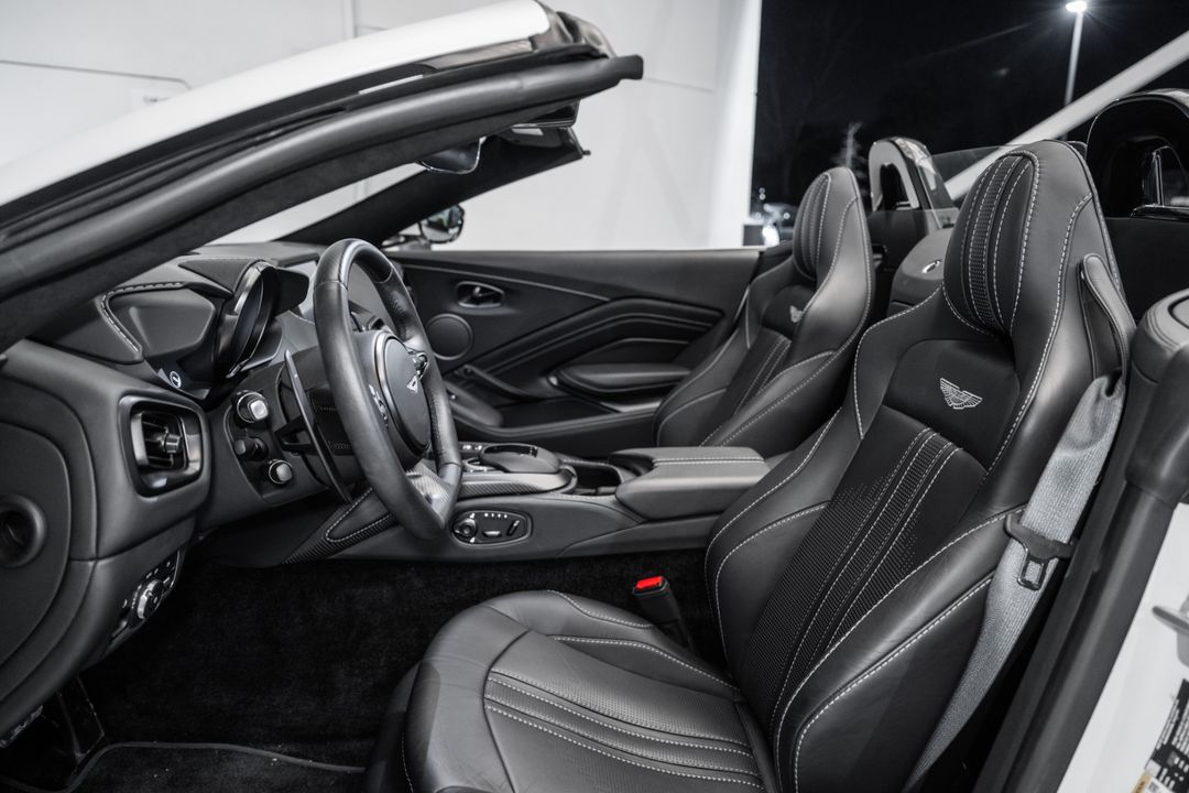 2023 Aston Martin Vantage